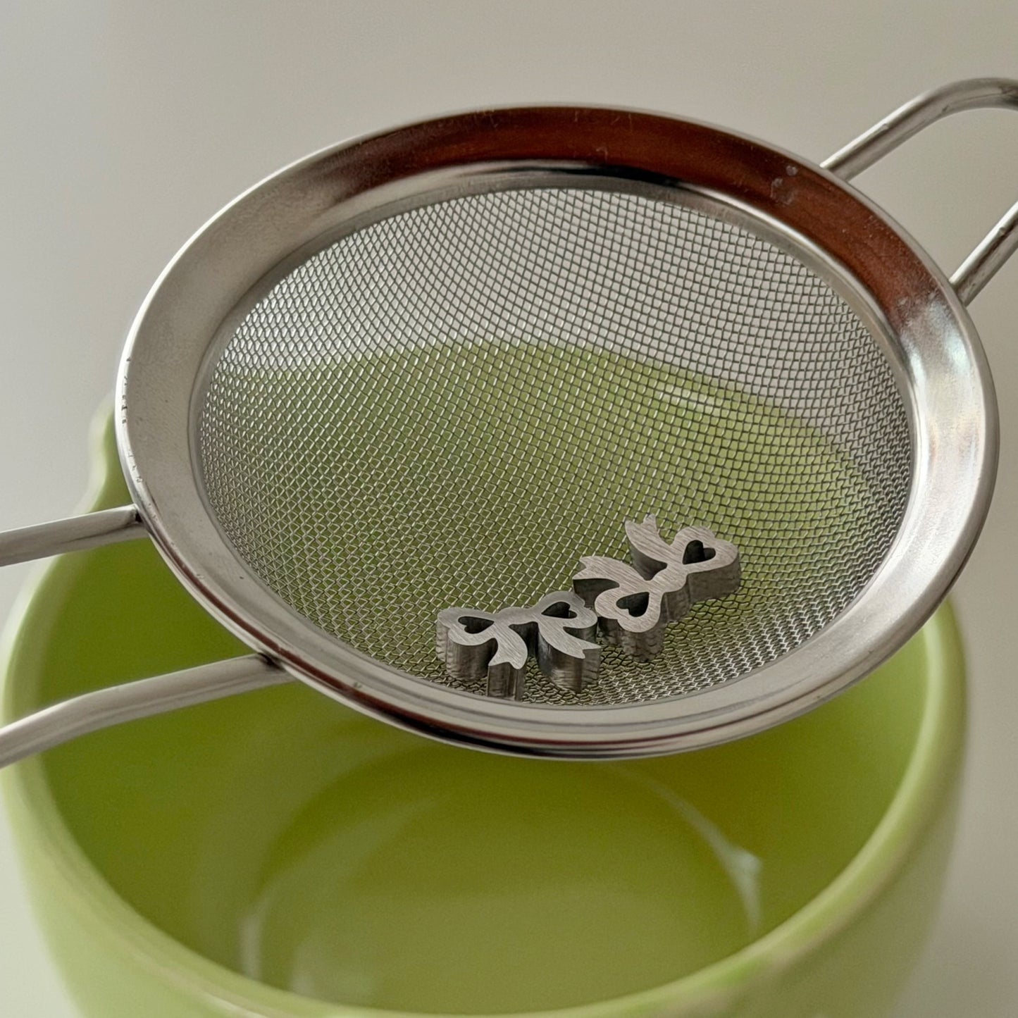 Matcha Sifter Weight - Coquette Bow Duo